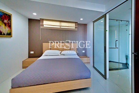 Condo in Pattaya, Thailand, 3 bedrooms № 197923 - photo 11