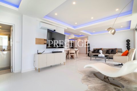 Condo in Pattaya, Thailand, 2 bedrooms  № 197921 - photo 4