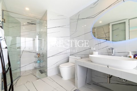 Condo in Pattaya, Thailand, 2 bedrooms  № 197921 - photo 17