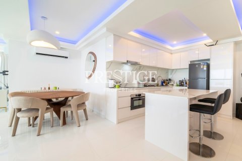 Condo in Pattaya, Thailand, 2 bedrooms  № 197921 - photo 8