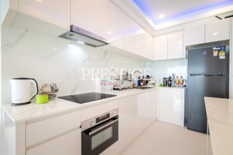 Condo in Pattaya, Thailand, 2 bedrooms  № 197921 - photo 10