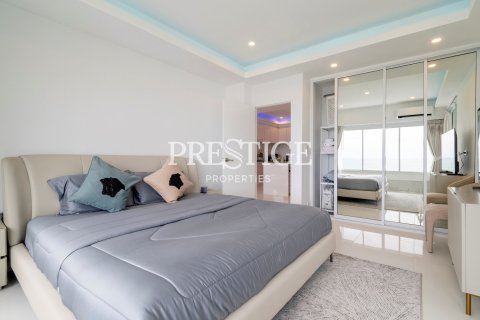 Condo in Pattaya, Thailand, 2 bedrooms  № 197921 - photo 16