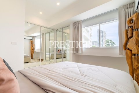 Condo in Pattaya, Thailand, 2 bedrooms  № 197921 - photo 22