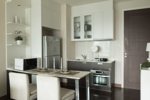 Condominio de 1 dormitorio en Bangkok, Tailandia № 143276 - foto 2