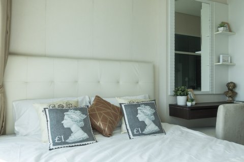 Condominio de 1 dormitorio en Bangkok, Tailandia № 143276 - foto 5