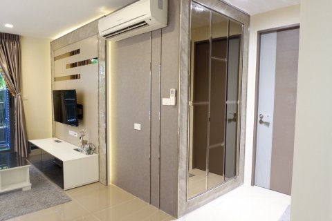 Condominio de 1 dormitorio en Bangkok, Tailandia № 143277 - foto 7