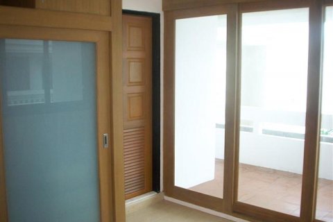 Condominio de 2 dormitorios en Bangkok, Tailandia № 143282 - foto 3