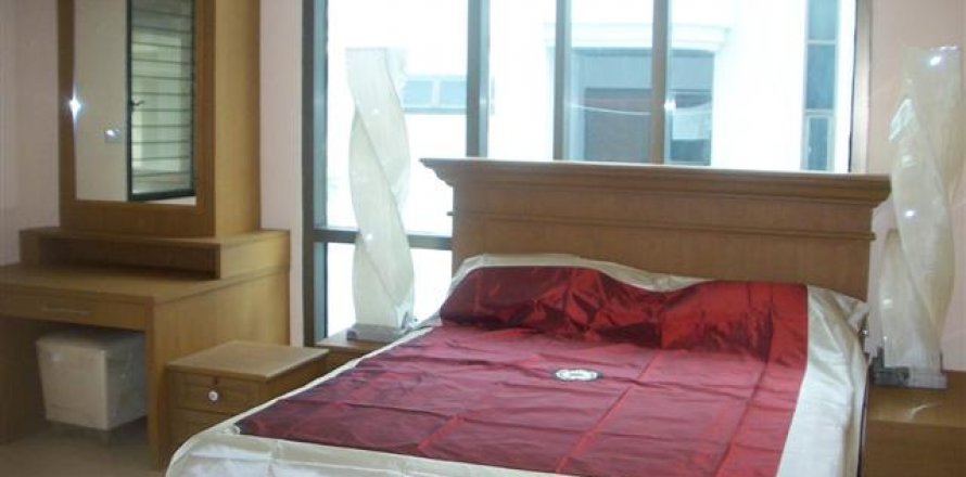 Condominio de 2 dormitorios en Bangkok, Tailandia № 143282