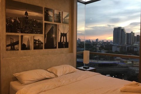 Condo in Phra Khanong, Bangkok, Thailand, 1 bedroom  № 143280