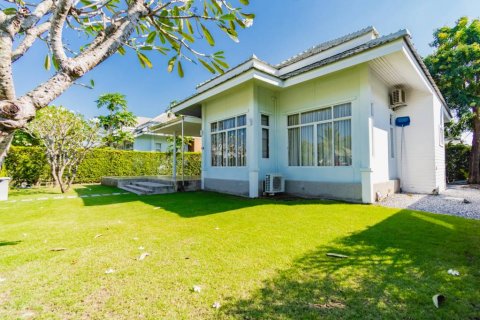 Chalet de 3 dormitorios en Hua Hin, Tailandia № 116704 - foto 4