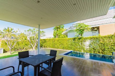 Chalet de 3 dormitorios en Hua Hin, Tailandia № 116704 - foto 3