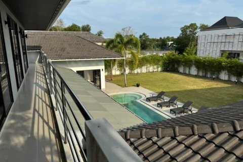 Chalet de 4 dormitorios en Phuket, Tailandia № 116702 - foto 10