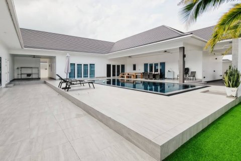 Chalet de 3 dormitorios en Hua Hin, Tailandia № 116705 - foto 6