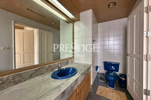 Condo in Pattaya, Thailand, 3 bedrooms  № 198100 - photo 21