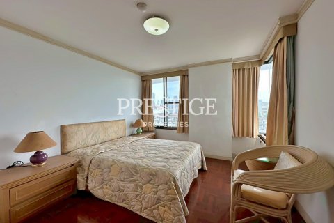 Condo in Pattaya, Thailand, 3 bedrooms  № 198100 - photo 17