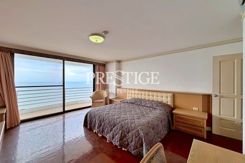 Condo in Pattaya, Thailand, 3 bedrooms  № 198100 - photo 12