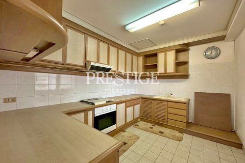 Condo in Pattaya, Thailand, 3 bedrooms  № 198100 - photo 10