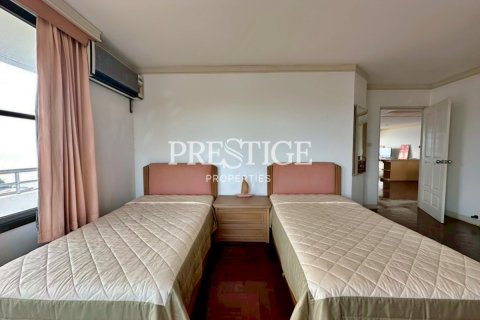 Condo in Pattaya, Thailand, 3 bedrooms  № 198100 - photo 20