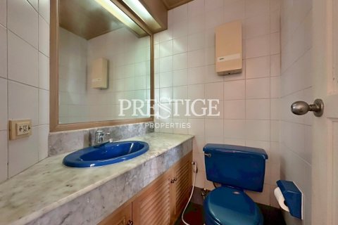 Condo in Pattaya, Thailand, 3 bedrooms  № 198100 - photo 18