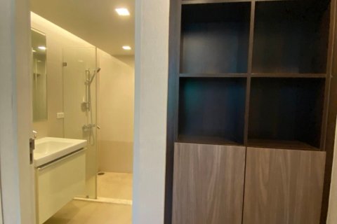 Estudio en el condominio en Khlong Toei, Bangkok, Tailandia № 167892 - foto 6
