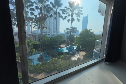 Condominio de 3 dormitorios en Khlong San, Bangkok, Tailandia № 170896 - foto 8
