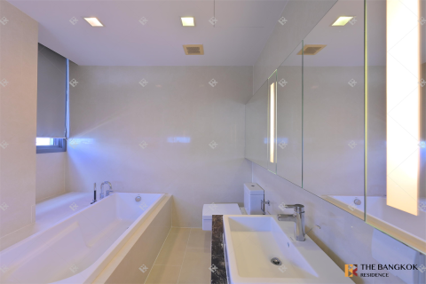 Condominio de 3 dormitorios en Bangkok, Tailandia № 185684 - foto 9