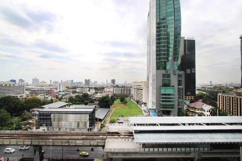 Condominio de 2 dormitorios en Sathon, Bangkok, Tailandia № 143999 - foto 11