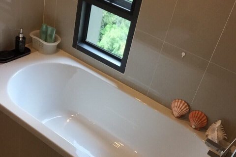 Condominio de 2 dormitorios en Bangkok, Tailandia № 143993 - foto 14