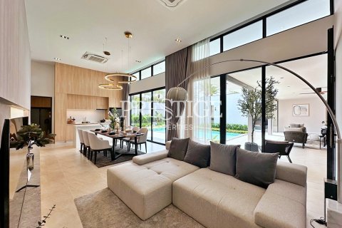 House in Pattaya, Thailand 3 bedrooms № 198349 - photo 3