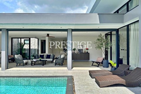 House in Pattaya, Thailand 3 bedrooms № 198349 - photo 21