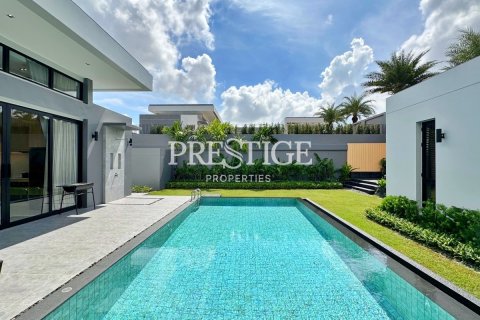 House in Pattaya, Thailand 3 bedrooms № 198349 - photo 25