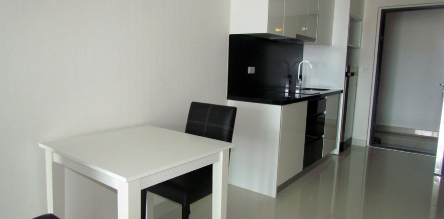 Estudio en el condominio en Pattaya, Tailandia № 204432