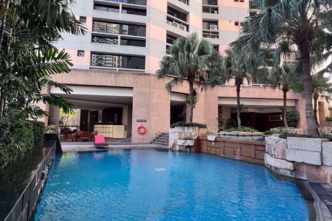 Condominio de 3 dormitorios en Khlong Toei, Bangkok, Tailandia № 47503 - foto 20