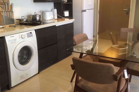 Condo à Watthana, Bangkok, Thaïlande, 2 chambres  № 47504 - photo 5