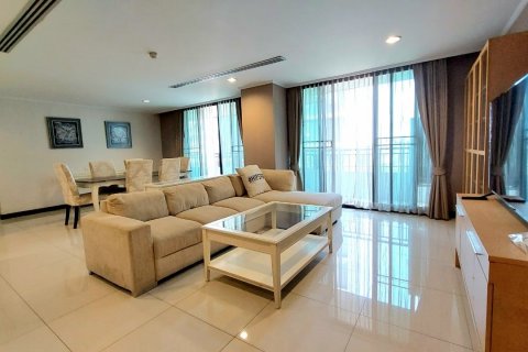 Condo in Pattaya, Thailand, 2 bedrooms  № 62853