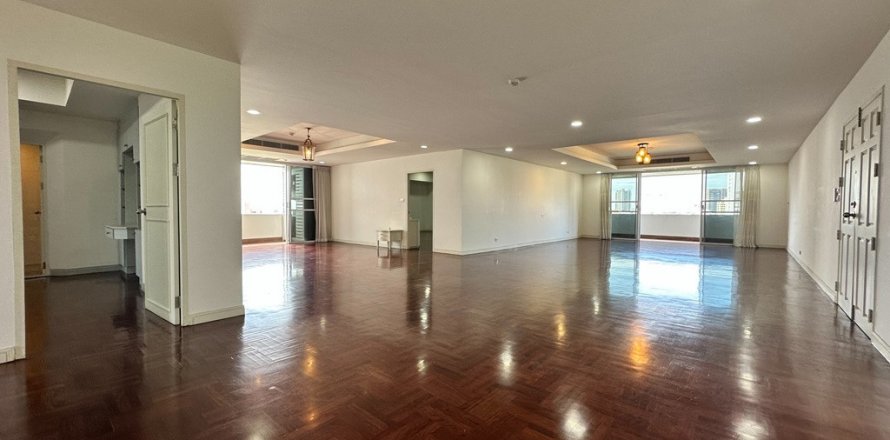 Condominio de 3 dormitorios en Bangkok, Tailandia № 68009