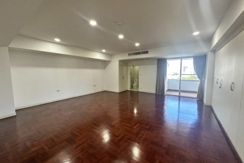 Condominio de 3 dormitorios en Bangkok, Tailandia № 68009 - foto 8