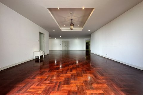 Condominio de 3 dormitorios en Bangkok, Tailandia № 68009 - foto 4