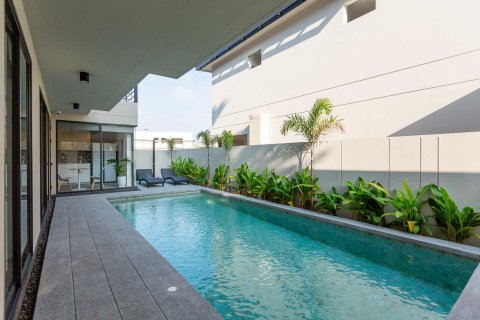 Chalet de 3 dormitorios en Chiang Mai, Tailandia № 164974 - foto 7