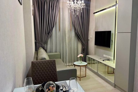 Condominio de 1 dormitorio en Huai Khwang, Bangkok, Tailandia № 54690 - foto 5