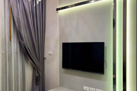 Condominio de 1 dormitorio en Huai Khwang, Bangkok, Tailandia № 54690 - foto 3