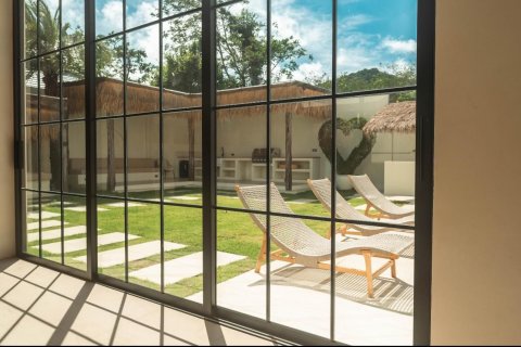 Chalet de 6 dormitorios en Phuket, Tailandia № 146195 - foto 8
