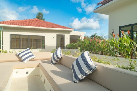 Chalet de 6 dormitorios en Phuket, Tailandia № 146195 - foto 4