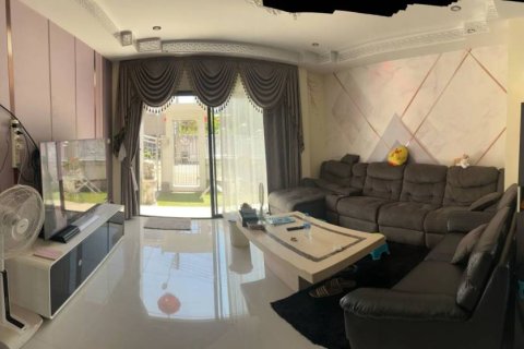 House in Phuket, Thailand 3 bedrooms № 162721 - photo 3