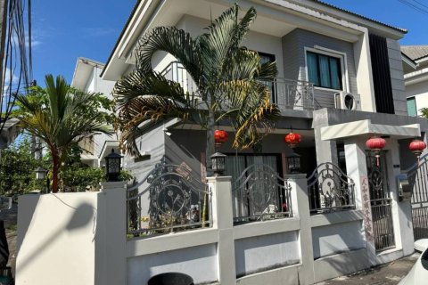 House in Phuket, Thailand 3 bedrooms № 162721 - photo 2