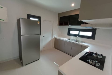 Haus in Phuket, Thailand 4 Schlafzimmer № 162725 - Foto 4