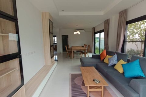 Haus in Phuket, Thailand 4 Schlafzimmer № 162725 - Foto 2