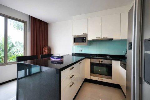 Apartamento de 2 habitaciones en Pattaya, Tailandia № 170324 - foto 2
