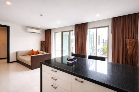Apartamento de 2 habitaciones en Pattaya, Tailandia № 170324 - foto 4
