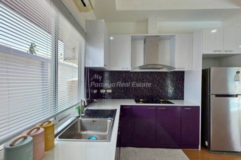 Casa de 3 dormitorios en Sattahip, Tailandia № 170321 - foto 8